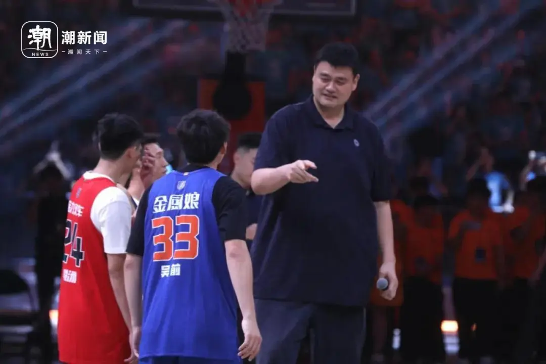 我和妈妈就, 的杨少炜和, 何女士自信