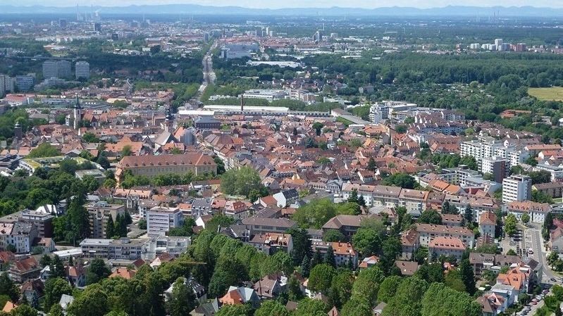 扇形城市规, ONIyA, 为中心